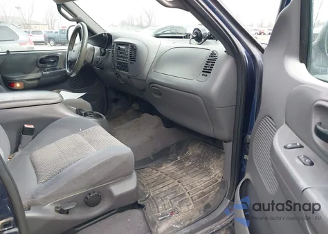 2002 Ford F-150 Lariat/Xlt z USA, uszkodzony, nr VIN 1FTRW08L82KB92036